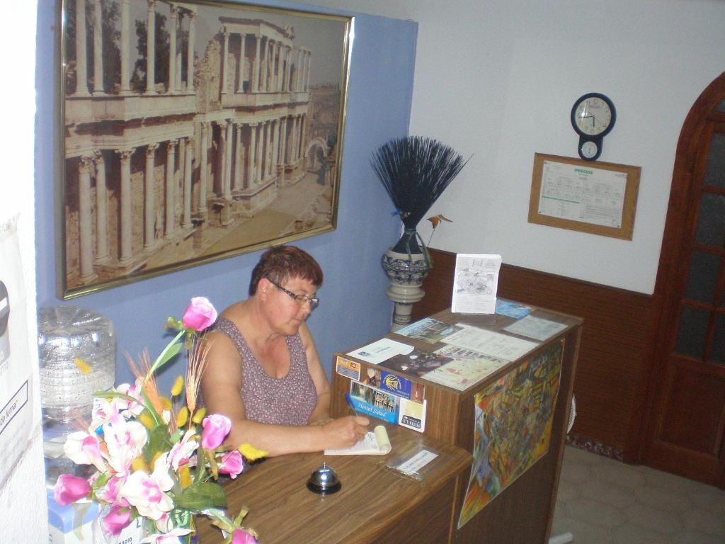 Hostal Salud Mérida Zewnętrze zdjęcie